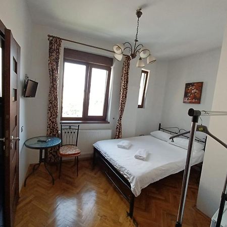 Camera Tip Economic Mozart Cluj-Napoca Ngoại thất bức ảnh